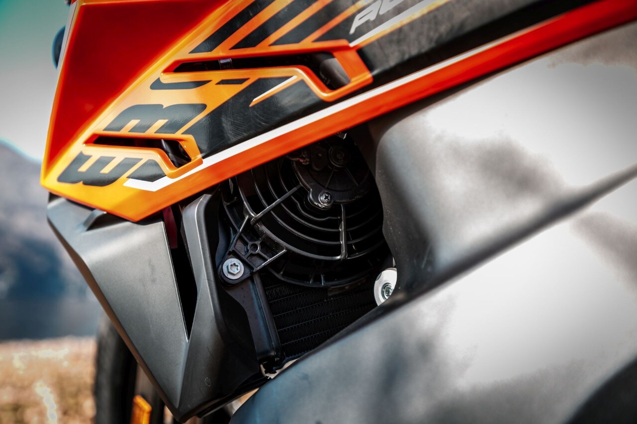 KTM 890 Adventure: crossover senza limiti